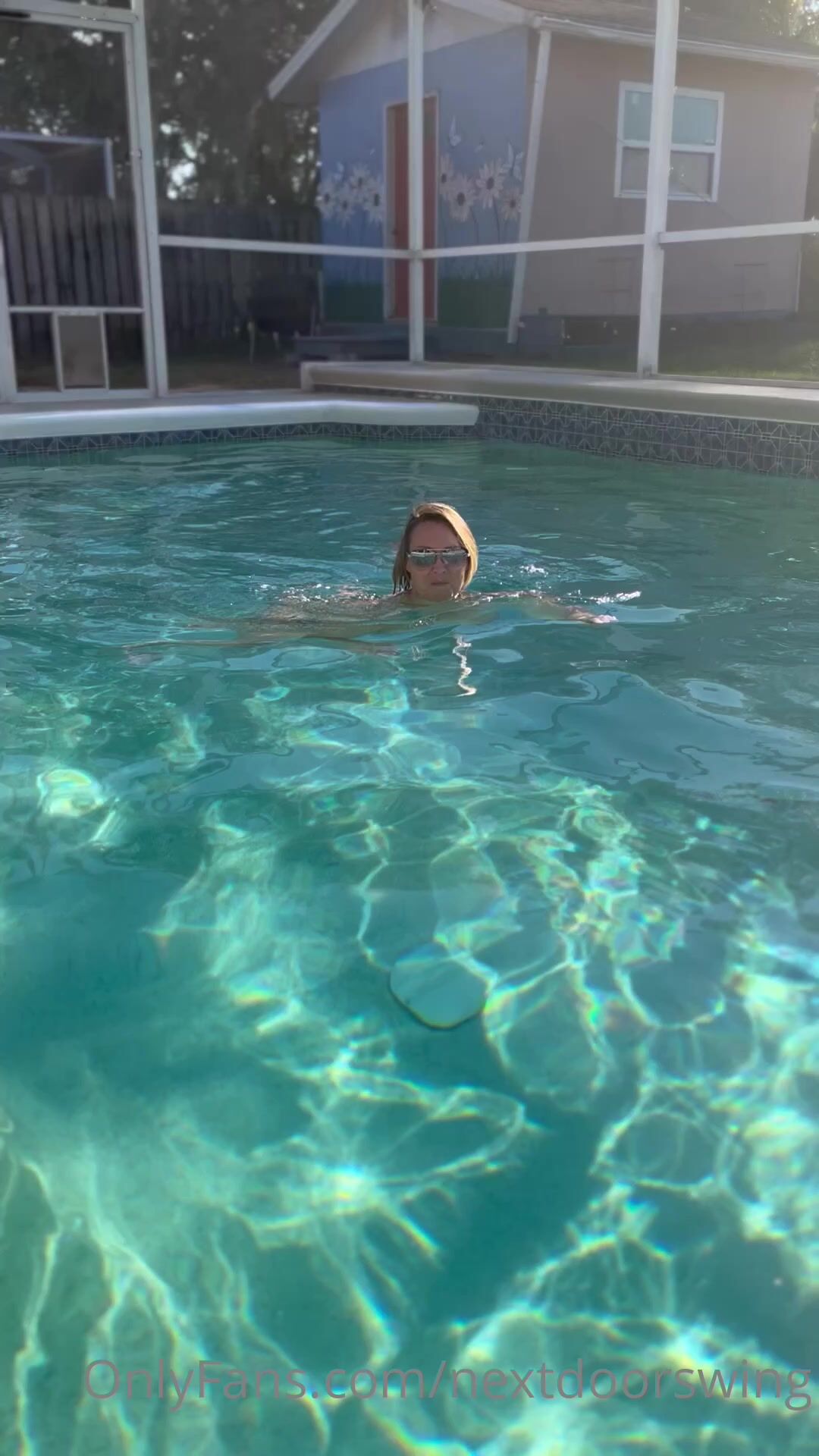 Watch Online Mrs Cora Cox Aka Nextdoorswing Onlyfans I Love Swimming Naked However Im Not