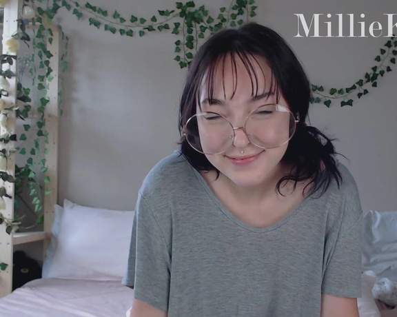 MillieMillz - Teaching Little Brother How To Fuck, Butt Plug, Cumshots, Eye Contact, Taboo, Virtual Sex, ManyVids
