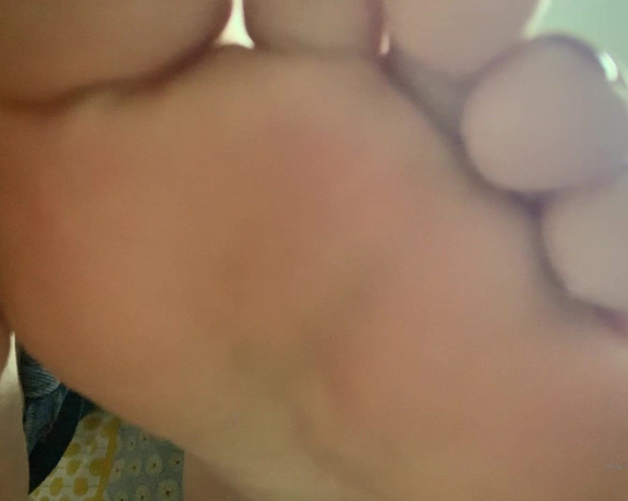 Lady Annabelle - On your lunch break you will lick my feet and clean My slippers,  Big Tits, Milf, boot fetish, foot fetish, nylon fetish, Goddess, Femdom