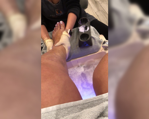 Preciousdigits - I can’t wait for my mani pedi this week  I truly enjoy getting my feet pampered Every J (10.12.2019)