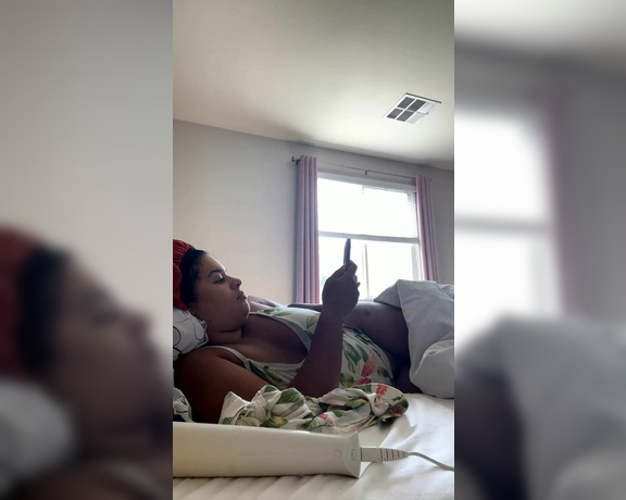 Raquel Savage - Stream started at pm Mornings routine. Cl