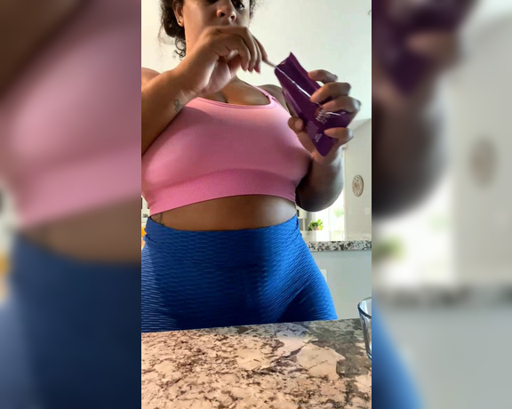 Raquel Savage - Stream started at pm S