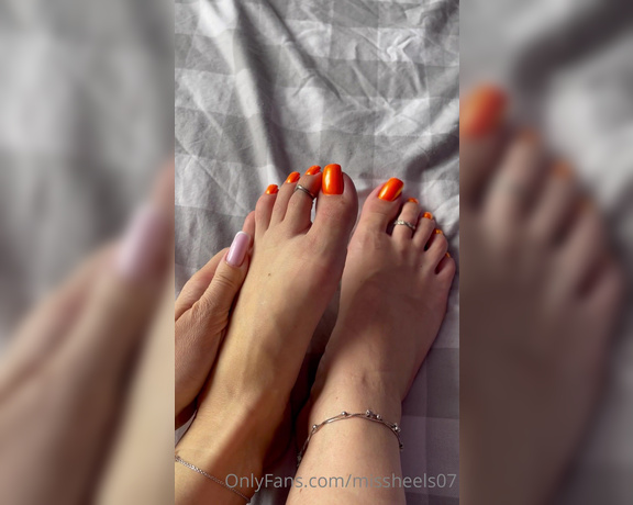 Missheels07  - Kiss my toes