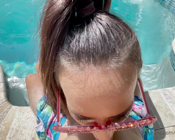 Kelsi Monroe  - Poolside blowjob POV All Tippers get the rest of the video
