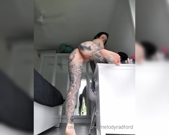 Melody Radford - Sexy video with feet