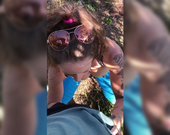 Melody Radford - OUTDOORS BLOWJOB We went for a walk up a mountain today and my booty drove him wild. You a