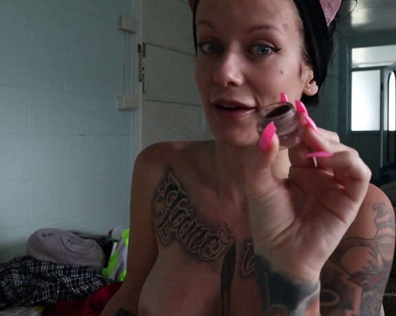 Melody Radford - TOPLESS MAKEUP AND STORY TIME