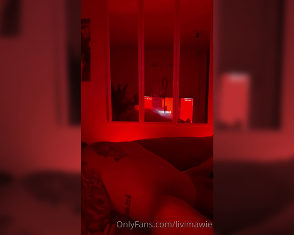 Livimawie - Red lights, sexy sensual make out, foreplay is this what you dream of
