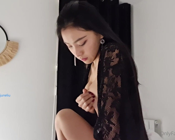 June Liu SpicyGum  juneliu OnlyFans Video30