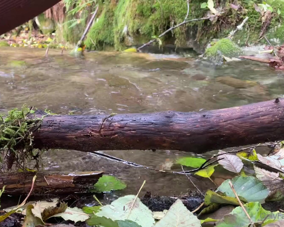 Lehlani - Cleaning my feet at the river a while ago