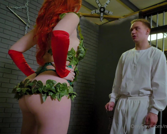 Madison Morgan - DM me #PoisonIvyXXX if you missed this scene! Watch how I trick this