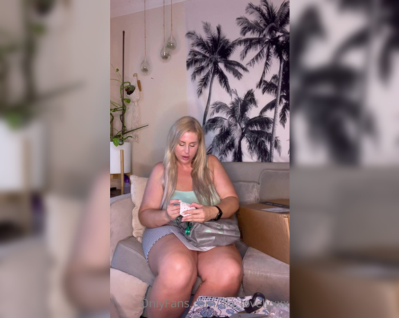 Lila_lovelyxxx -(Lila Lovely) - Unboxing Wishlist Gifts Thank youuu to my special fans that sent me gifts from my Amazon Wishli