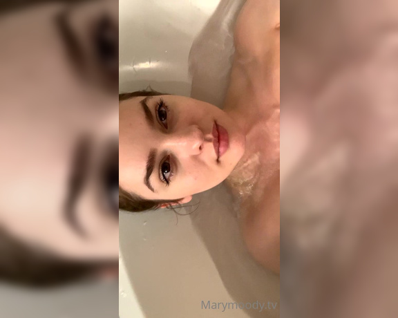 Marymoodyxxx - (Mary Moody)- All wet and naked just for you
