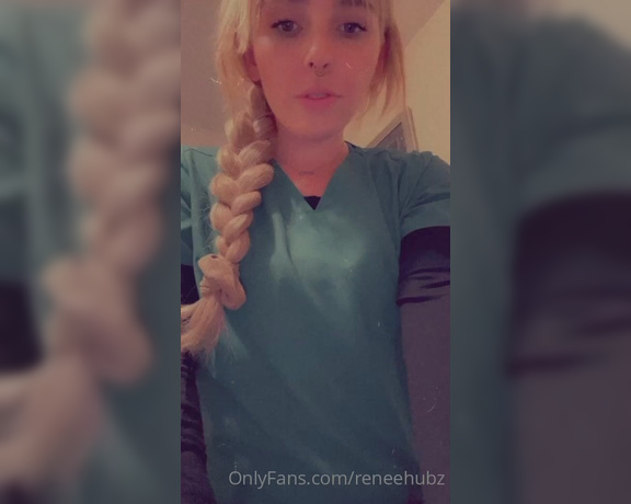 Reneehubz - Work didn’t stop me from getting naughty