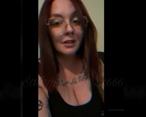 Satansmiztrezz666 - Who thinks they’ve got what it takes to be my office slut