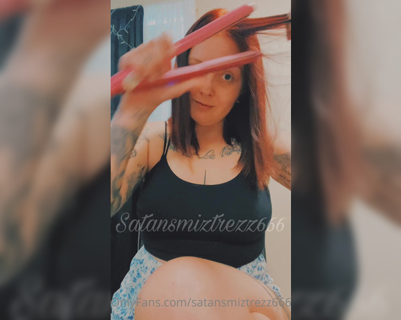 Satansmiztrezz666 - Here’s some mind fuckery for you today while I straighten my fly away hairs