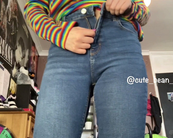 Bean_exclusive (Alice Beani) OnlyFans Video25