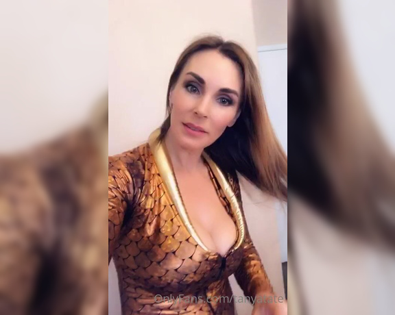 Tanyatate - (Tanya Tate) - Hello lovers! Yes the time is coming again for Tanya Tates tea & crumpets live chat right here