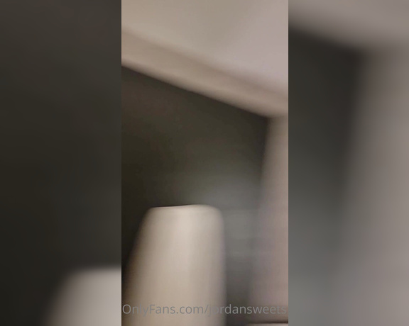 Jordansweets - (Jordan) - Theres a dick on our ceiling