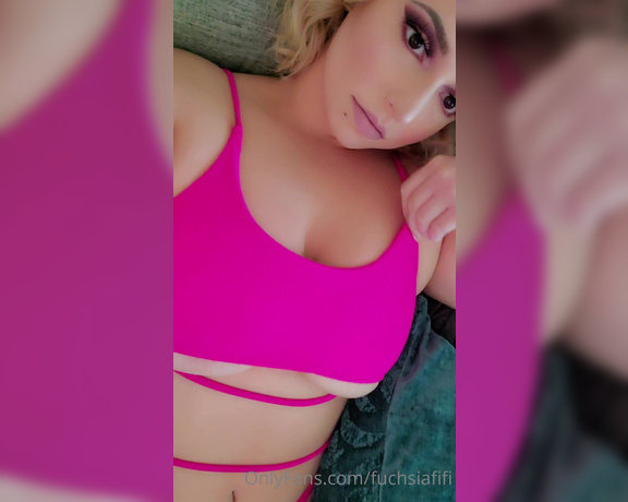 Fuchsiafifi OnlyFans Video22