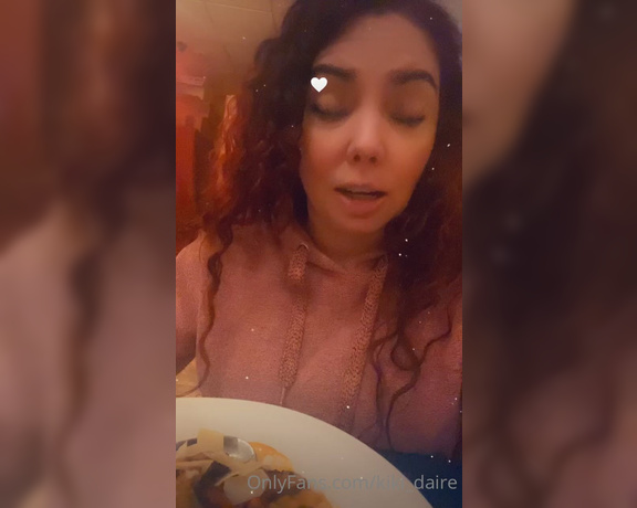 Kiki_daire - (Kiki Daire) - I looove pasta ....I would love to go to Italy some day.