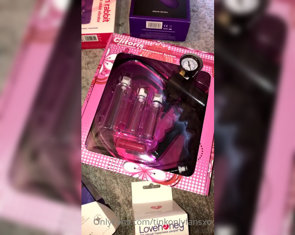 Tinkonlyfansxo - Look at all our new toys like this if your excited and what shall we