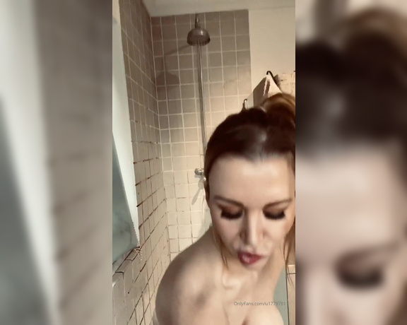 Lucyalexandra - (Lucy Alexandra) - Good evening boys .. here’s today’s video .. a perfect view of me showering