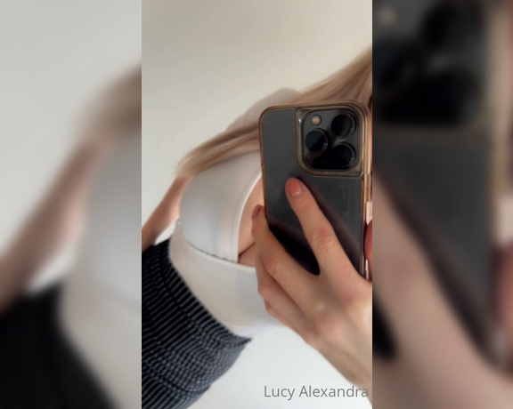 Lucyalexandra - (Lucy Alexandra) - Good afternoon