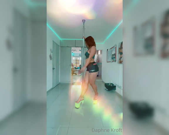 Daphnekroft - (Daphne Kroft) - Hey guys! Should I post more about my pole dance classes what do you think