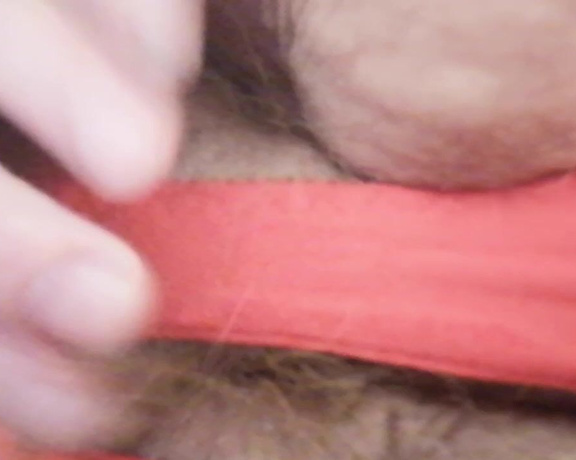 Dirtypanties - (Dirty Pantyes) - Dirty Mommy with broken red panties and a broken shirt mmmm ... so hot, I love it