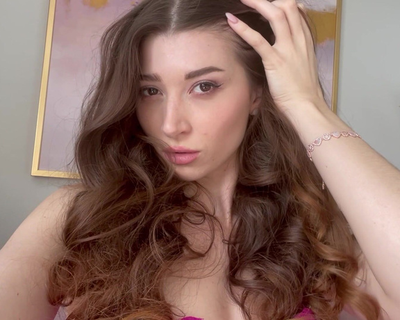 Eva De Vil - OnlyFans Do you like my hair a little wild Video