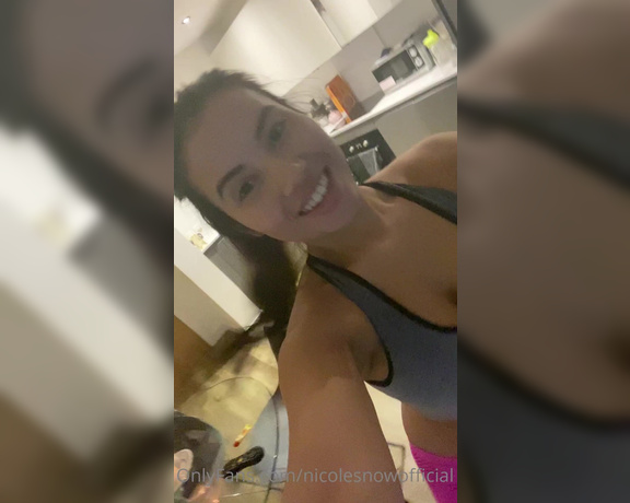 Nicolesnowofficial - (Nicole Snow) - Podcast and workout time from home today ! Will be uploading content