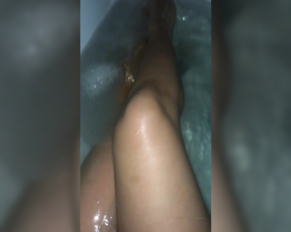 Nicolesnowofficial - (Nicole Snow) - Bath time what a long day I need a release now