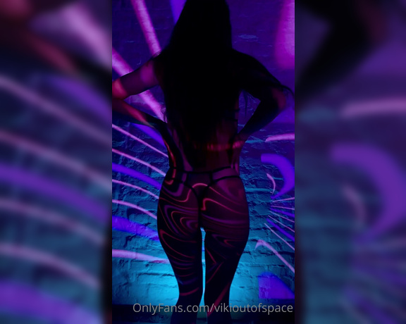 Vikioutofspace (Viki Out Of Space)  OnlyFans Video6