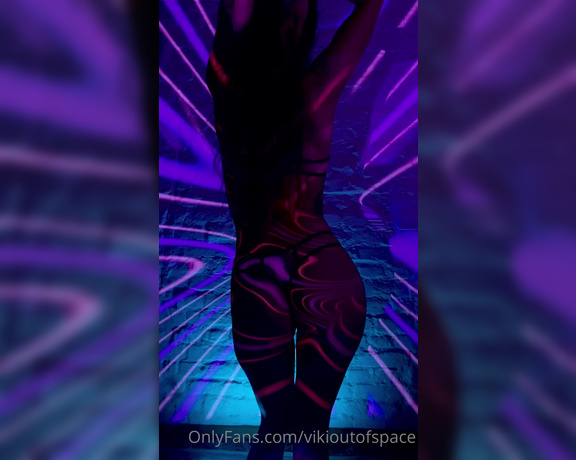Vikioutofspace (Viki Out Of Space)  OnlyFans Video6