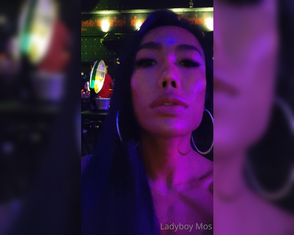 Ladyboymos - (Ladyboy Mos) - Im not just a pretty @aummyladyboy