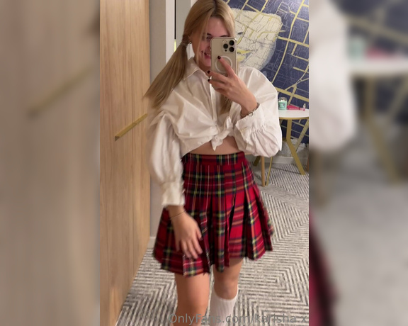 Karisha.x - I love hanging out in front of the mirror in short skirts, it looks so naive and playful