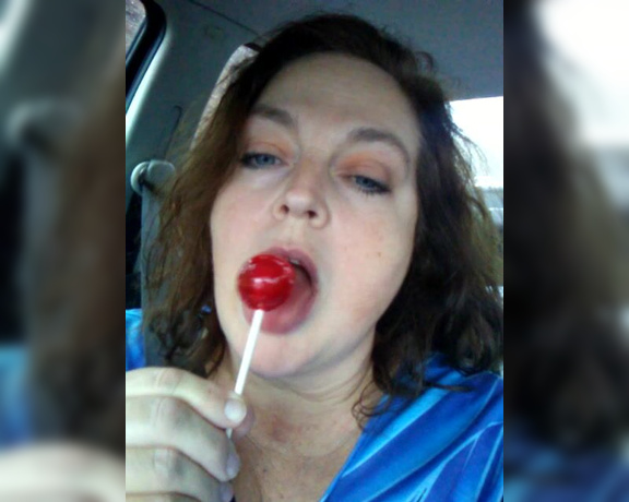 Playwithjj - Enjoying a yummy tootsie pop...and saying hello Dont hesitate to message me, love to hear