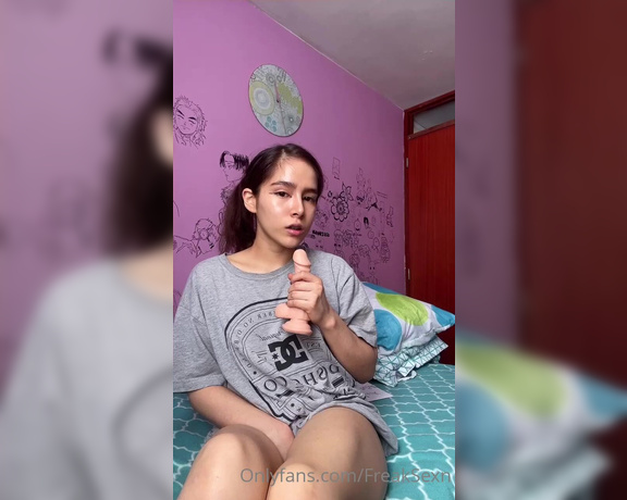 Freaksexn -  I woke up wanting to suck a cock, would you let me suck yours,  Teens