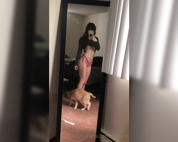 Mewnii OnlyFans Video 004,  Teen