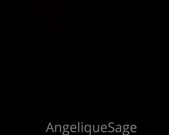 Angeliquesage - Curious to know what kind of jobs I had before onlyfans and mfc Tell me what kind of job do you