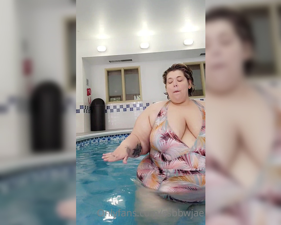 Ssbbwjae - Just goofin around in the pool (2 videos) Jae 2