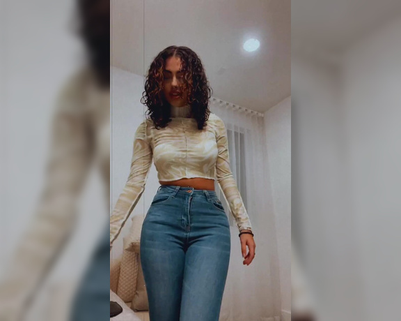 Malu Trevejo (@malutrevejo18) Onlyfans Video13