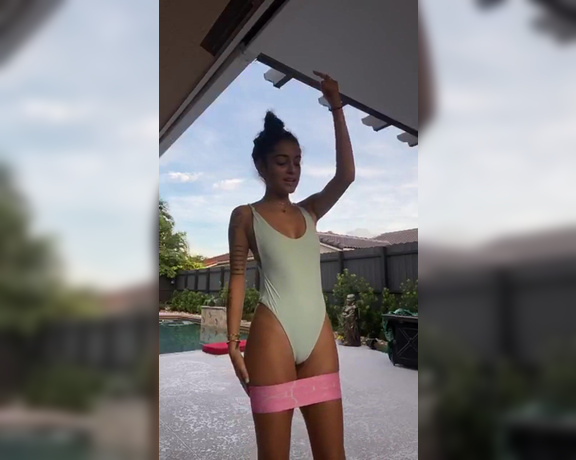 Malu Trevejo (@malutrevejo18) Onlyfans Video19