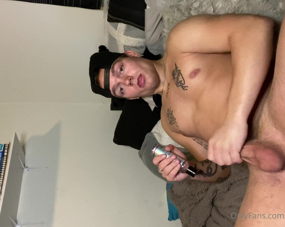 Joshualewisxxx - (Joshua Lewis) - Happy friday! I’m starting a brand new series called, Exploring My Teenage College Ass