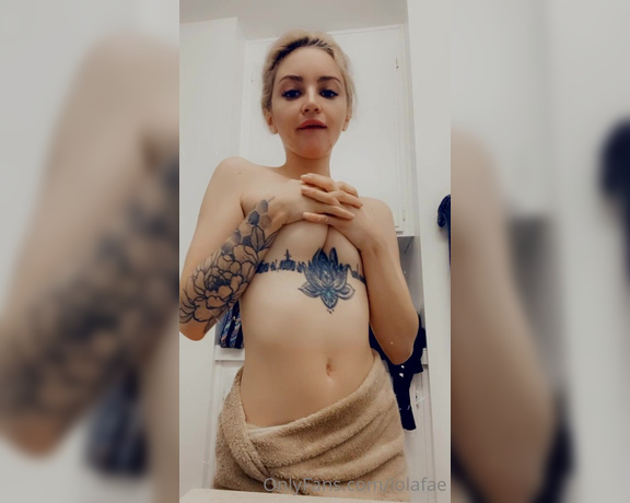 Lolafae - (Lola Fae) - Fresh out of the shower