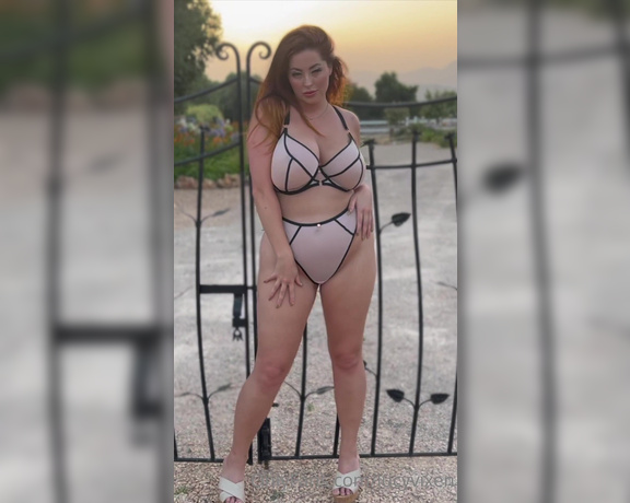 Lucyvixen - (Lucy Vixen) - My villa got a new bodyguard you aint getting through these gates until you LIKE, COMMENT
