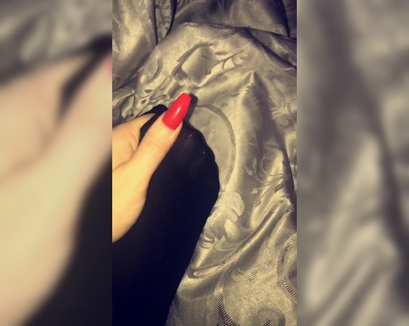 Aysh32jx - (Aysha) - Much Requested Foot Fetish & Pussy Play Video In Black Tights