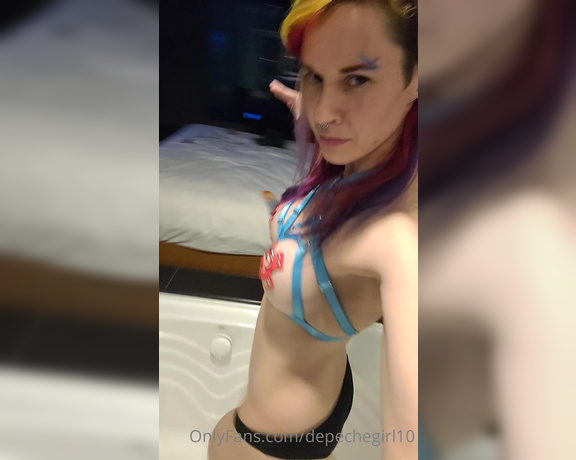 Depechegirl10 - (Evelyn Green) - When you have a huge hottub in your hotel bedroom because one of your best submissives