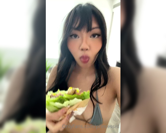 Princessisi -  Here’s your reminder to eat  filming a bunch of new content for you guys can’t wa,  Teen, Small tits